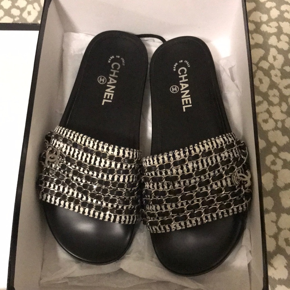 Chanel slides